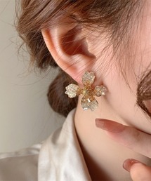 ストーンフラワーピアス