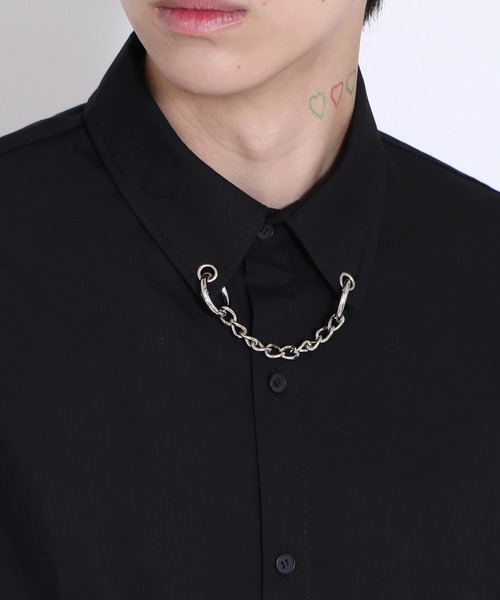 Figments(フィグメンツ)の「ブローチチェーンLSシャツ(シャツ/ブラウス・レディース・ブラック/ホワイト・MEDIUM/SMALL)」の13枚目の写真