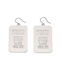 プレートピアス