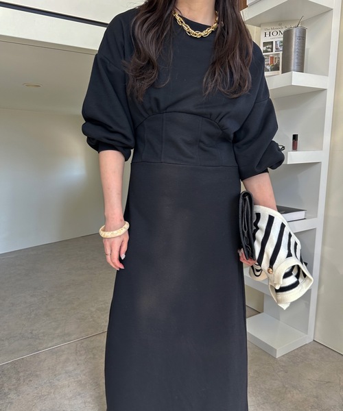 ULEULA（ウルア）の「スウェットロングワンピース（ワンピース・レディース・アイボリー/ブラック/杢グレー・FREE）」の2枚目の写真