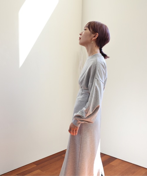 ULEULA（ウルア）の「スウェットロングワンピース（ワンピース・レディース・アイボリー/ブラック/杢グレー・FREE）」の9枚目の写真