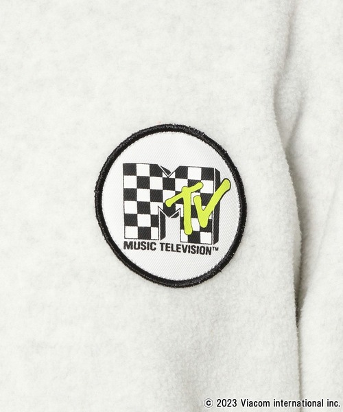 LOWRYS FARM（ローリーズファーム）の「ＭＴＶフリースプルオーバー　987370（スウェット・レディース・パープル/アイボリー/ブラック・FREE）」の16枚目の写真