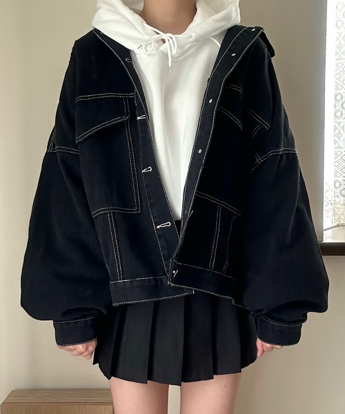 Cham.（チャム）の「オーバーサイズダメージデニムジャケット（デニムジャケット・レディース・ブルー/ブラック・F）」の3枚目の写真