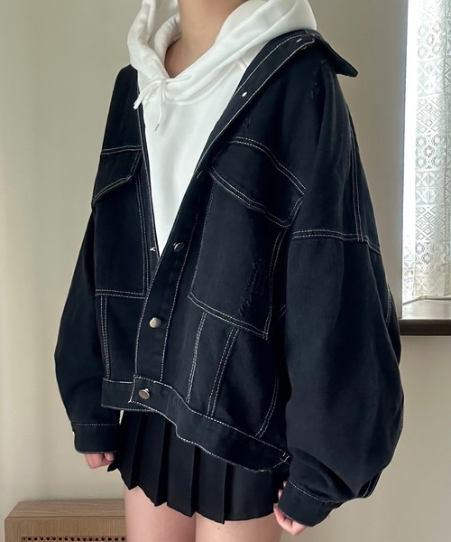 Cham.（チャム）の「オーバーサイズダメージデニムジャケット（デニムジャケット・レディース・ブルー/ブラック・F）」の4枚目の写真