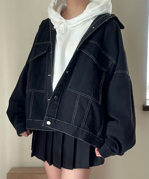 Cham.（チャム）の「オーバーサイズダメージデニムジャケット（デニムジャケット・レディース・ブルー/ブラック・F）」の5枚目の写真