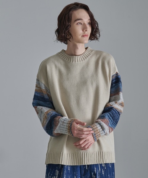 Revo.（レボ）の「Revo.　グラデーションスリーブ クルーネックニット（ニット/セーター・メンズ・カーキ/ホワイト/ブラック・L/M）」の17枚目の写真