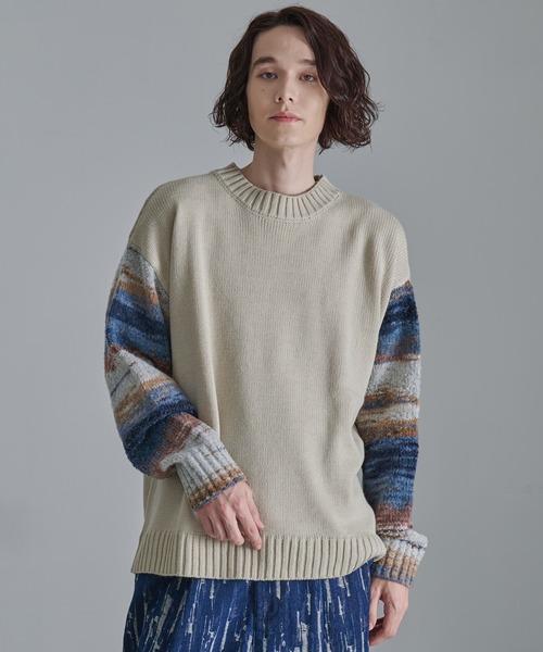 Revo.（レボ）の「Revo.　グラデーションスリーブ クルーネックニット（ニット/セーター・メンズ・カーキ/ホワイト/ブラック・L/M）」の19枚目の写真