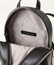 MICHAEL KORS ロゴパターン リュック 中古・古着通販】MICHAEL KORS (マイケルコース) シグネチャー