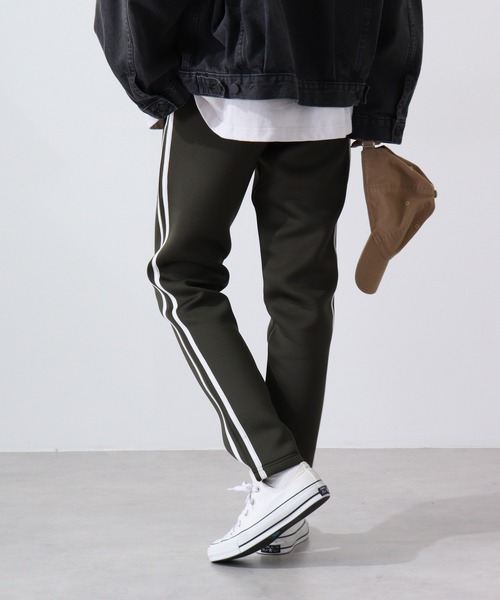 FUNALIVE(ファンアライブ)の「Bonded lines skinny pants /ライン入りスキニーパンツ unisex(スウェットパンツ・メンズ・ベージュ/ネイビー/カーキ/ブラック×ホワイト/杢グレー/ブラック×イエロー・M/L/XL)」の16枚目の写真
