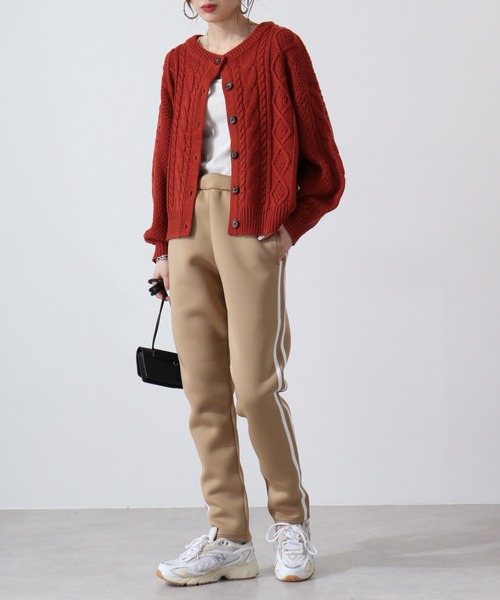FUNALIVE(ファンアライブ)の「Bonded lines skinny pants /ライン入りスキニーパンツ unisex(スウェットパンツ・メンズ・ベージュ/ネイビー/カーキ/ブラック×ホワイト/杢グレー/ブラック×イエロー・M/L/XL)」の12枚目の写真