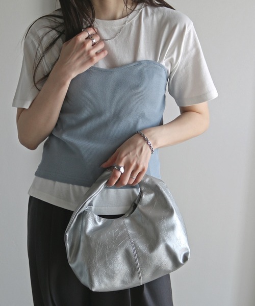 COURO（コウロ）の「ツイストハンドルバッグ（ハンドバッグ・レディース・ブラック/アイボリー/ブラウン/シルバー・FREE）」の4枚目の写真