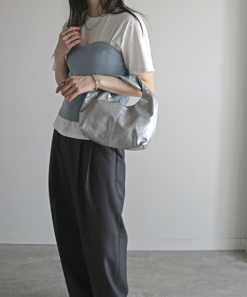 COURO（コウロ）の「ツイストハンドルバッグ（ハンドバッグ・レディース・ブラック/アイボリー/ブラウン/シルバー・FREE）」の16枚目の写真