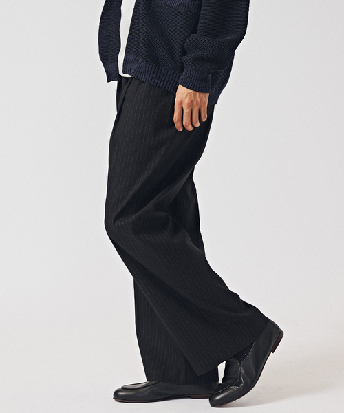 EDIFICE(エディフィス)の「リネン/ビスコース ストライプ ワイドイージーパンツ(スラックス・メンズ・ブラック/アイボリー・MEDIUM/LARGE)」の7枚目の写真