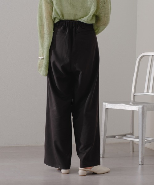 Kastane（カスタネ）の「【2024SSカタログ掲載/3サイズ展開/WEB限定サイズ】タックスラックスパンツ（スラックス・レディース・ブラック/ベージュ/ブルー・1/2/0）」の13枚目の写真