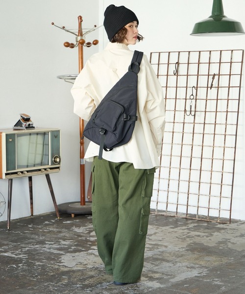 PBLIM（ページボーイリム）の「PBLIM/メッシュスリングバック（ボディバッグ/ウエストポーチ・レディース・ブラック/グレー・FREE）」の6枚目の写真