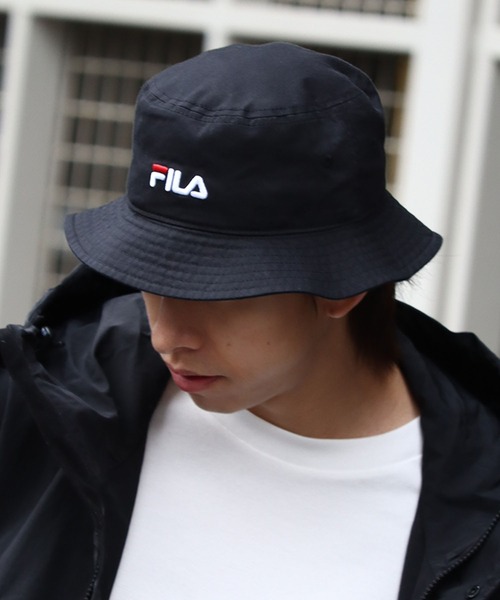 FILA（フィラ）の「【FILA/フィラ】オーガニックコットンツイル ワンポイントバケットハット（ハット・メンズ・ベージュ/ネイビー/ブラック/ホワイト・FREE）」の17枚目の写真