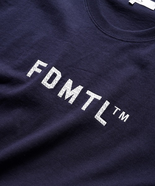 FDMTL（ファンダメンタル）の「FDMTL/ファンダメンタル EMBROIDERY LOGO T EE Tシャツ（Tシャツ/カットソー・メンズ・ネイビー/ホワイト・4/3/2）」の5枚目の写真