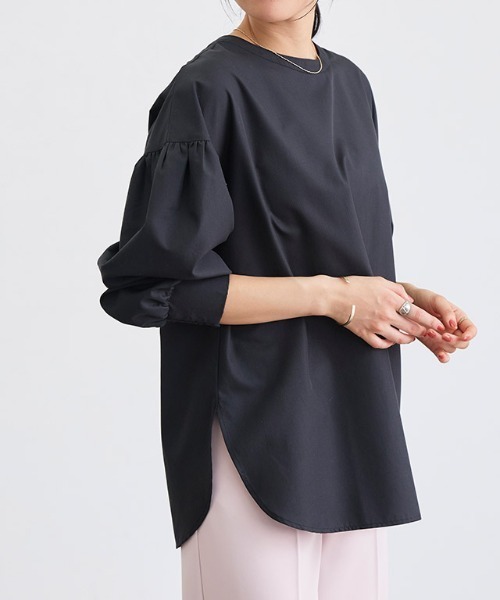 Pierrot（ピエロ）の「2wayパールボタンブラウス（シャツ/ブラウス・レディース・ブラック/ベージュ/オフホワイト/ストライプ/ブルー/グレイッシュベージュ/アイボリー・PM/M/L）」の4枚目の写真