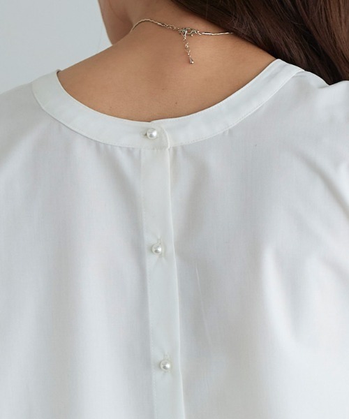 Pierrot（ピエロ）の「2wayパールボタンブラウス（シャツ/ブラウス・レディース・ブラック/ベージュ/オフホワイト/ストライプ/ブルー/グレイッシュベージュ/アイボリー・PM/M/L）」の9枚目の写真
