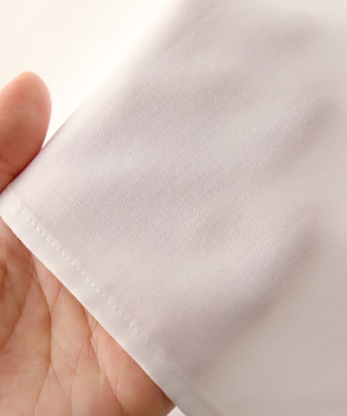 Pierrot（ピエロ）の「2wayパールボタンブラウス（シャツ/ブラウス・レディース・ブラック/ベージュ/オフホワイト/ストライプ/ブルー/グレイッシュベージュ/アイボリー・PM/M/L）」の16枚目の写真