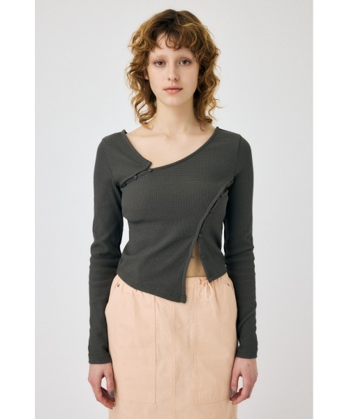 MOUSSY（マウジー）の「BUTTON SWITCH RIB トップス（Tシャツ/カットソー・レディース・ネイビー/アイボリー/グレー・FREE）」の9枚目の写真