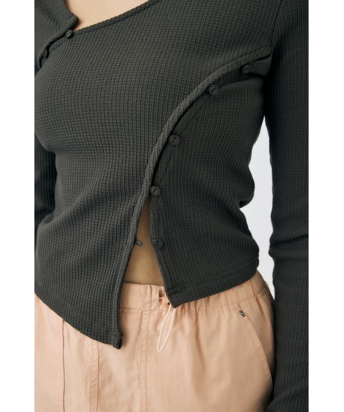 MOUSSY（マウジー）の「BUTTON SWITCH RIB トップス（Tシャツ/カットソー・レディース・ネイビー/アイボリー/グレー・FREE）」の14枚目の写真