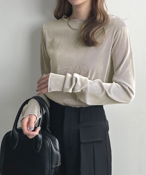 Futier land(フューティアランド)の「ツートーン指穴付きトップス(Tシャツ/カットソー・レディース・ブラック/アイボリー/ベージュ・MEDIUM)」の10枚目の写真