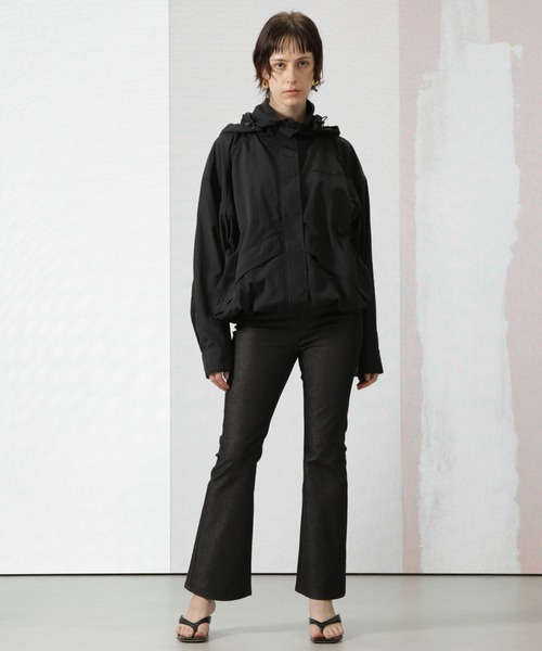 Apo(s)ture(アポスチャー)の「LILY-003/カラーデニムストレッチスキニーフレアパンツ(デニムパンツ・レディース・ブルー/カーキ/ブラック/ネイビー・XL/L/M/S/XS)」の5枚目の写真