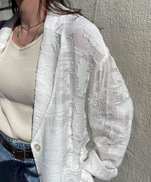 fredy emue(フレディエミュ)の「シアージャガードシャツジャケット(テーラードジャケット・レディース・ベージュ/オフホワイト/ブラック・38)」の6枚目の写真