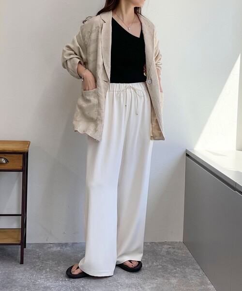 fredy emue(フレディエミュ)の「シアージャガードシャツジャケット(テーラードジャケット・レディース・ベージュ/オフホワイト/ブラック・38)」の11枚目の写真