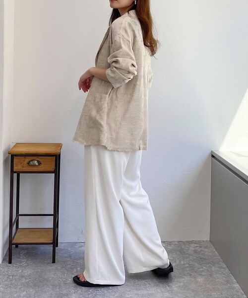 fredy emue(フレディエミュ)の「シアージャガードシャツジャケット(テーラードジャケット・レディース・ベージュ/オフホワイト/ブラック・38)」の13枚目の写真