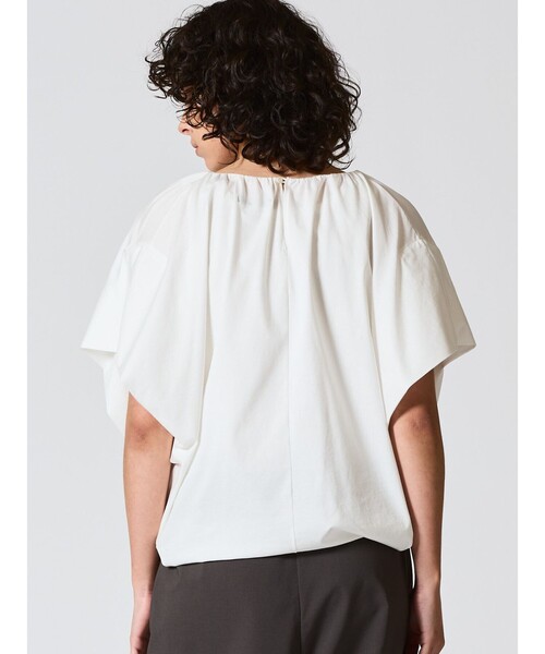 mizuiroind(ミズイロインド)の「mizuiro ind ネックギャザープルオーバー(Tシャツ/カットソー・レディース・グレー/ライトブルー/ブラック/ブルー/オフホワイト/カーキ・FREE)」の18枚目の写真