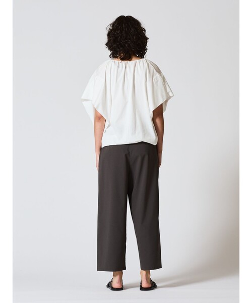 mizuiroind(ミズイロインド)の「mizuiro ind ネックギャザープルオーバー(Tシャツ/カットソー・レディース・グレー/ライトブルー/ブラック/ブルー/オフホワイト/カーキ・FREE)」の21枚目の写真