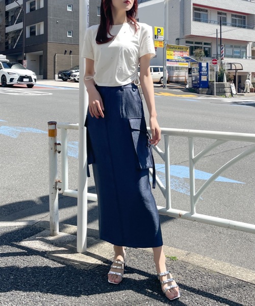 NOMAE(ノーマエ)の「サテンカーゴナロースカート(スカート・レディース・アイボリー/ブルー/ダークブルー・FREE)」の19枚目の写真