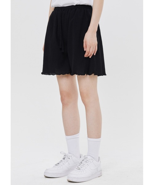 ROMANTIC CROWN(ロマンティッククラウン)の「A'GEM/9 × .kom 『ROMANTIC CROWN/ロマンティック クラウン』 BANDING PLEATS SHORTS/バンディングショート(その他パンツ・レディース・ブラック/ホワイト・M)」の4枚目の写真