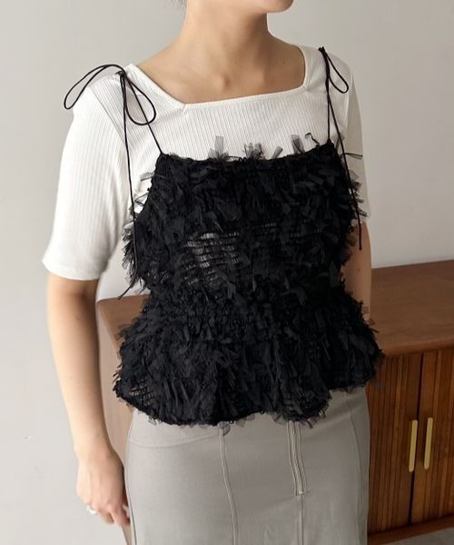 mysty woman（ミスティウーマン）の「チュールシャーリングキャミ　125065（キャミソール・レディース・ブラック/アイボリー・FREE）」の9枚目の写真