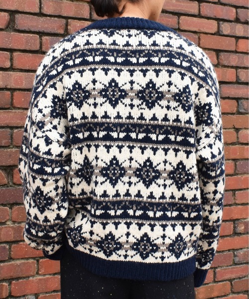 Noen(ノエン)の「ノルディッククルーネックニット(ニット/セーター・メンズ・Navy/レッド/ブラック・MEDIUM/LARGE)」の4枚目の写真
