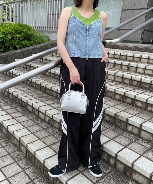 WEGO(ウィゴー)の「WEGO/デニムZIPビスチェ(キャミソール・レディース・ブラック/ブルー・FREE)」の3枚目の写真