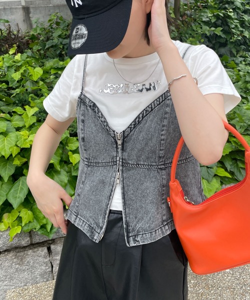 WEGO(ウィゴー)の「WEGO/デニムZIPビスチェ(キャミソール・レディース・ブラック/ブルー・FREE)」の13枚目の写真
