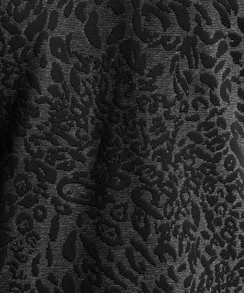 NICOLE CLUB FOR MEN（ニコルクラブフォーメン）の「アニマル柄ジャガードVネック半袖プルオーバー（Tシャツ/カットソー・メンズ・グレー系1/グレー系2/ホワイト系/ブラック系・MEDIUM/LARGE/X-LARGE）」の17枚目の写真