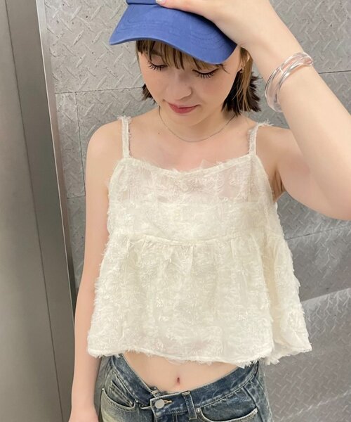 mline（エムライン）の「[mline]フェザーキャミソール（シャツ/ブラウス・レディース・アイボリー/ブラック・FREE）」の2枚目の写真