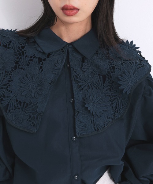 DONOBAN（ドノバン）の「2wayフラワーレースブラウス（シャツ/ブラウス・レディース・ホワイト/ネイビー・ONE）」の15枚目の写真