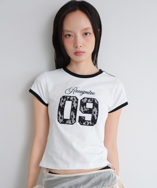 FCMM(エフシーエムエム)の「LACE NUMBERING CROP TEE/レースナンバリングクロップT(Tシャツ/カットソー・レディース・ブラック/ネイビー/ホワイト・MEDIUM/SMALL)」の11枚目の写真