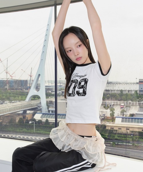 FCMM（エフシーエムエム）の「LACE NUMBERING CROP TEE/レース