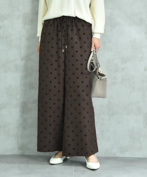 INTERPLANET（インタープラネット）の「Ｐツイルフロッキードットプリントパンツ（その他パンツ・レディース・ブラウン/ブラック・FREE）」の2枚目の写真