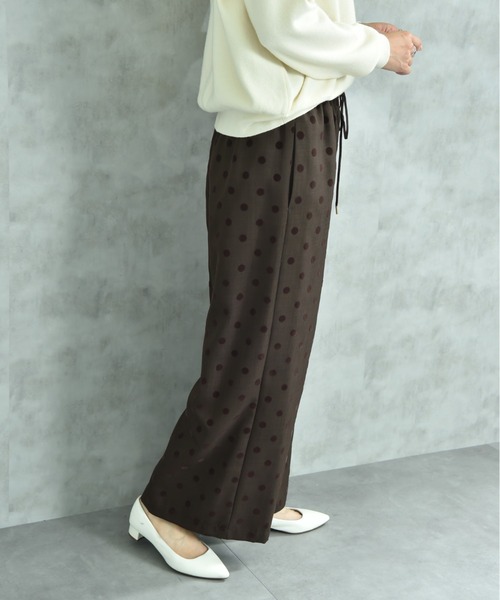 INTERPLANET（インタープラネット）の「Ｐツイルフロッキードットプリントパンツ（その他パンツ・レディース・ブラウン/ブラック・FREE）」の16枚目の写真