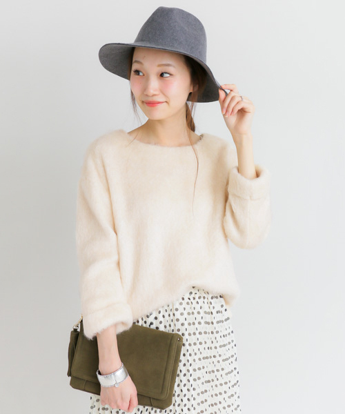 URBAN RESEARCH（アーバンリサーチ）の「UR MAPELシャギートップス（その他トップス・レディース・アイボリー/ブラック・FREE）」の2枚目の写真