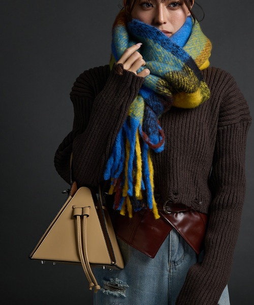 CELENA（セレナ）の「PUレザー ピラミッドハンドバッグ（ハンドバッグ・レディース・ブラック/ブルー/ベージュ・F）」の9枚目の写真