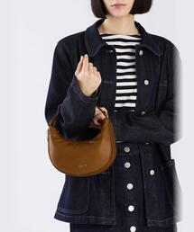 【agnes b.】新品 アニエスベー ワンハンド ショルダー レザー ショルダーバッグ｜agnès b.｜アニエスベー公式オンラインブティック