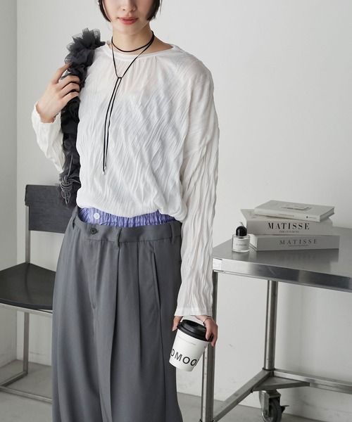forksy.（フォルクシー）の「【forksy.】ワッシャー加工サイドスリットシアーロンT（Tシャツ/カットソー・レディース・ブラック/オフホワイト/ブルー・FREE）」の6枚目の写真